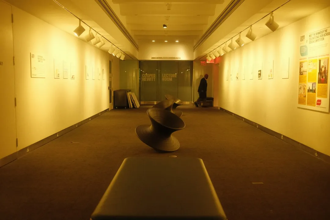 2025年体育器械行业技术趋势：球类用品轻量化与智能化发展